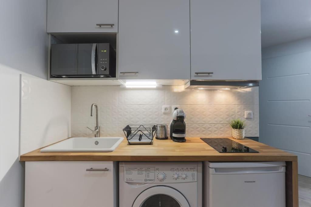 Rose, Appartement Confortable Proche Metro Montrouge Exterior photo